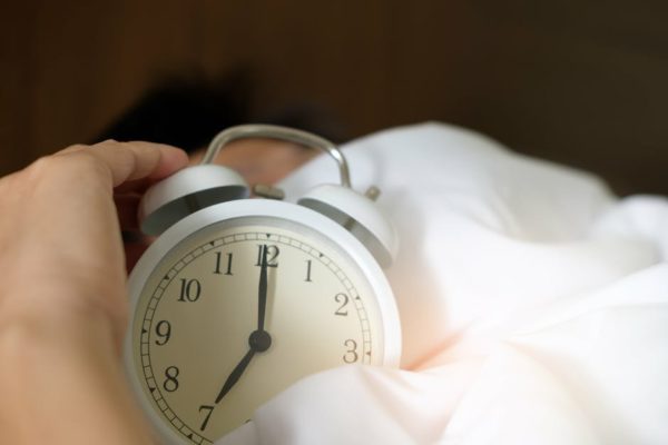 5 Cara Supaya Tidur Tepat Waktu | arum.me
